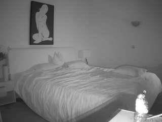  voyeurcam-julmodels-reallife-2 chat room
