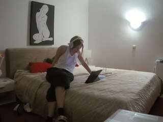 voyeurcam-julmodels-reallife-2
