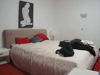 voyeurcam-julmodels-reallife-2