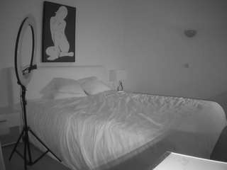 voyeurcam-julmodels-reallife-2