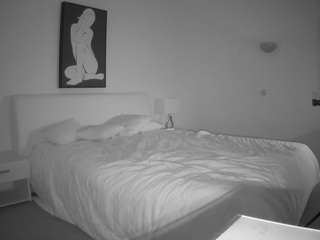 voyeurcam-julmodels-reallife-2