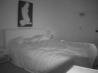 voyeurcam-julmodels-reallife-2