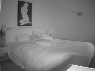 voyeurcam-julmodels-reallife-2