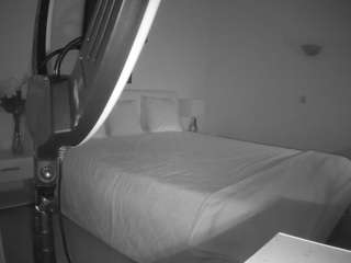 voyeurcam-julmodels-reallife-2