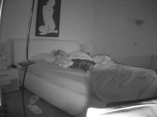 voyeurcam-julmodels-reallife-2's CamSoda show and profile