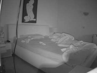 voyeurcam-julmodels-reallife-2