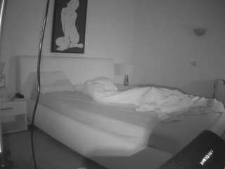 voyeurcam-julmodels-reallife-2