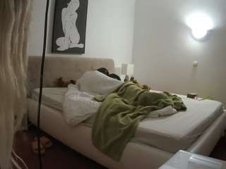 voyeurcam-julmodels-reallife-2