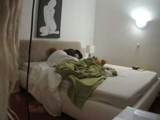 voyeurcam-julmodels-reallife-2