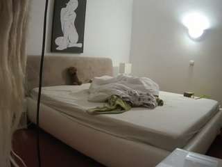 voyeurcam-julmodels-reallife-2