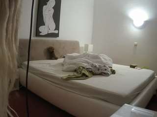 voyeurcam-julmodels-reallife-2