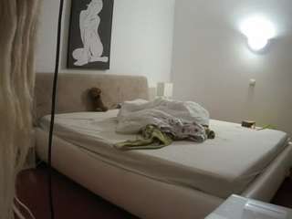 voyeurcam-julmodels-reallife-2