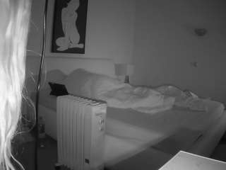 voyeurcam-julmodels-reallife-2