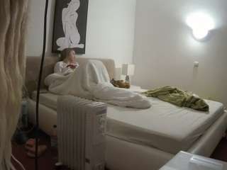 voyeurcam-julmodels-reallife-2