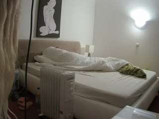 voyeurcam-julmodels-reallife-2