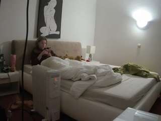 voyeurcam-julmodels-reallife-2