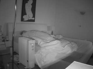 voyeurcam-julmodels-reallife-2