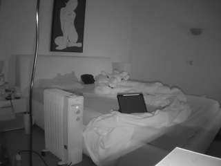 voyeurcam-julmodels-reallife-2