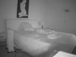 voyeurcam-julmodels-reallife-2