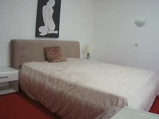 voyeurcam-julmodels-reallife-2