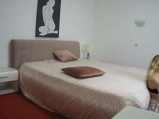 voyeurcam-julmodels-reallife-2