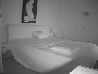 voyeurcam-julmodels-reallife-2