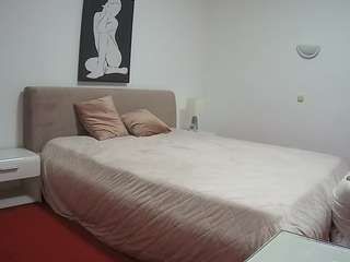 voyeurcam-julmodels-reallife-2