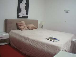 voyeurcam-julmodels-reallife-2