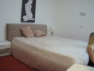 voyeurcam-julmodels-reallife-2