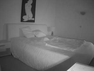 voyeurcam-julmodels-reallife-2