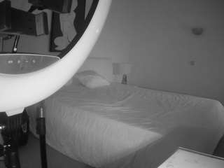 voyeurcam-julmodels-reallife-2