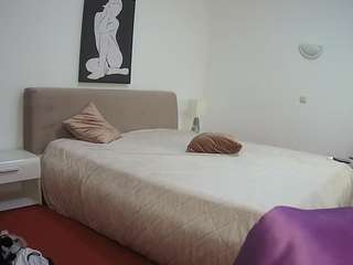 voyeurcam-julmodels-reallife-2