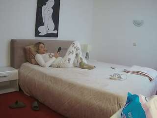 voyeurcam-julmodels-reallife-2