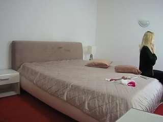 voyeurcam-julmodels-reallife-2