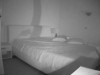 voyeurcam-julmodels-reallife-2 webcam