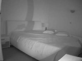 voyeurcam-julmodels-reallife-2