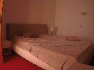 voyeurcam-julmodels-reallife-2