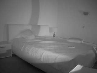 voyeurcam-julmodels-reallife-2