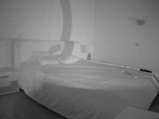 voyeurcam-julmodels-reallife-2 webcam