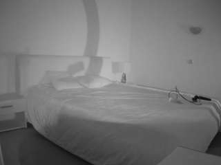 voyeurcam-julmodels-reallife-2 webcam