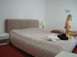 voyeurcam-julmodels-reallife-2's CamSoda show and profile