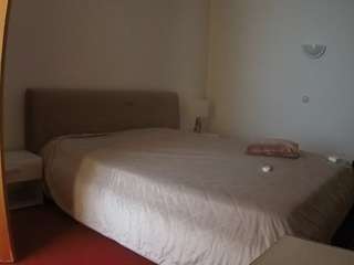 Julmodels Bedroom-E2