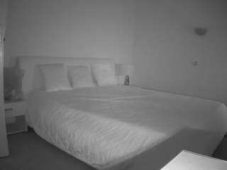 voyeurcam-julmodels-reallife-2