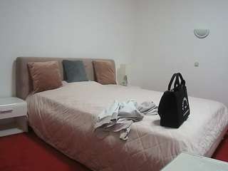 voyeurcam-julmodels-reallife-2