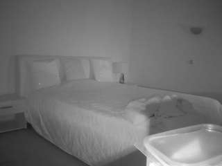 voyeurcam-julmodels-reallife-2