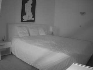 voyeurcam-julmodels-reallife-2