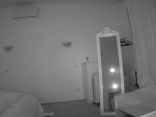 voyeurcam-julmodels-reallife-2