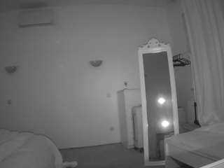 voyeurcam-julmodels-reallife-2