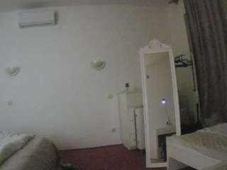 voyeurcam-julmodels-reallife-2