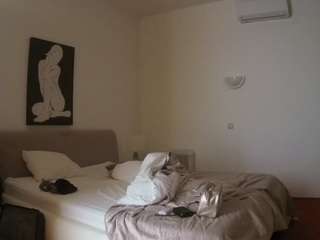 voyeurcam-julmodels-reallife-2